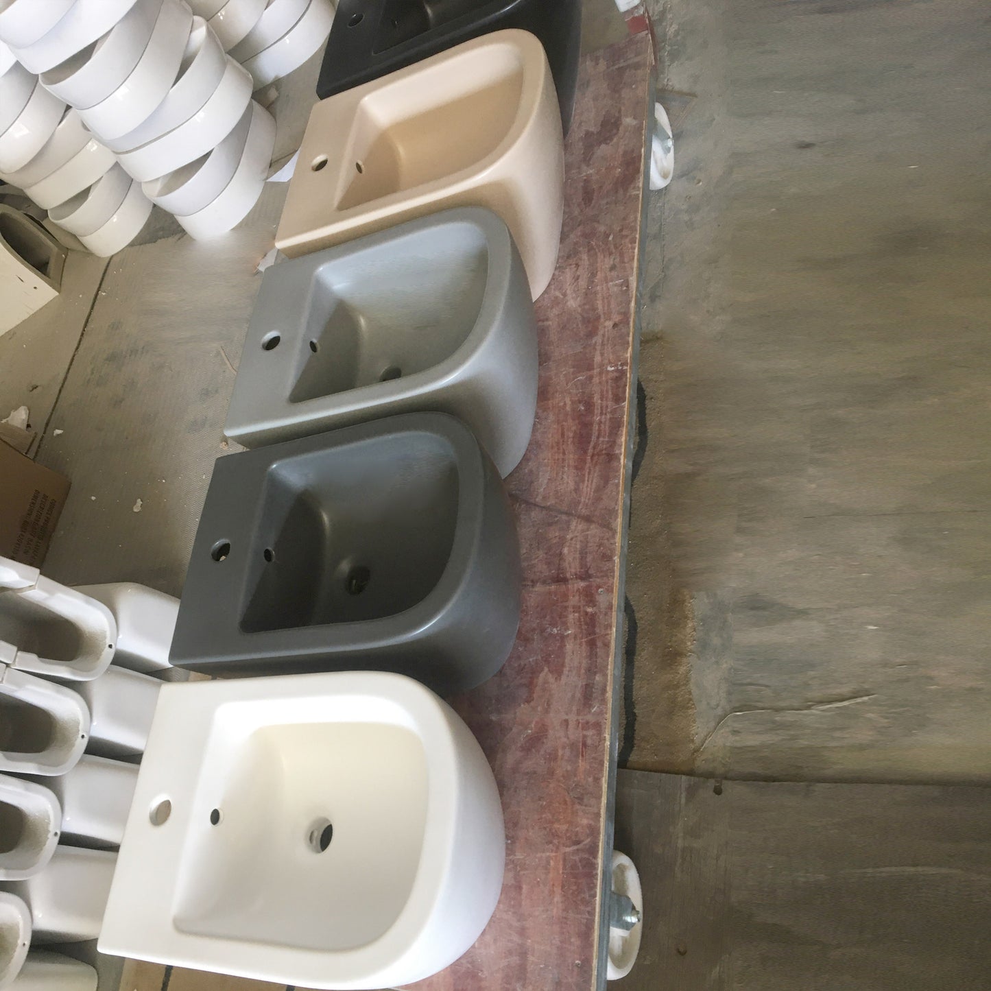 Chaozhou ceramic bathroom lavabo combination toilet wall mounted modern one piece ceramic wc toilet bidet