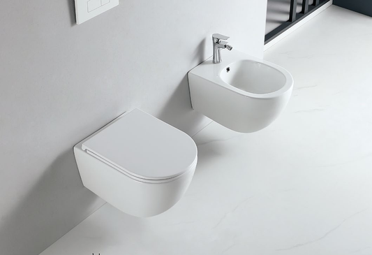 Set Arta Prodotto brevettato WC e bidet sospesi a parete lunghi davanti e corti dietro, design non pesante sulla parete, WC silenzioso senza rumore, design del tubo di scarico nascosto