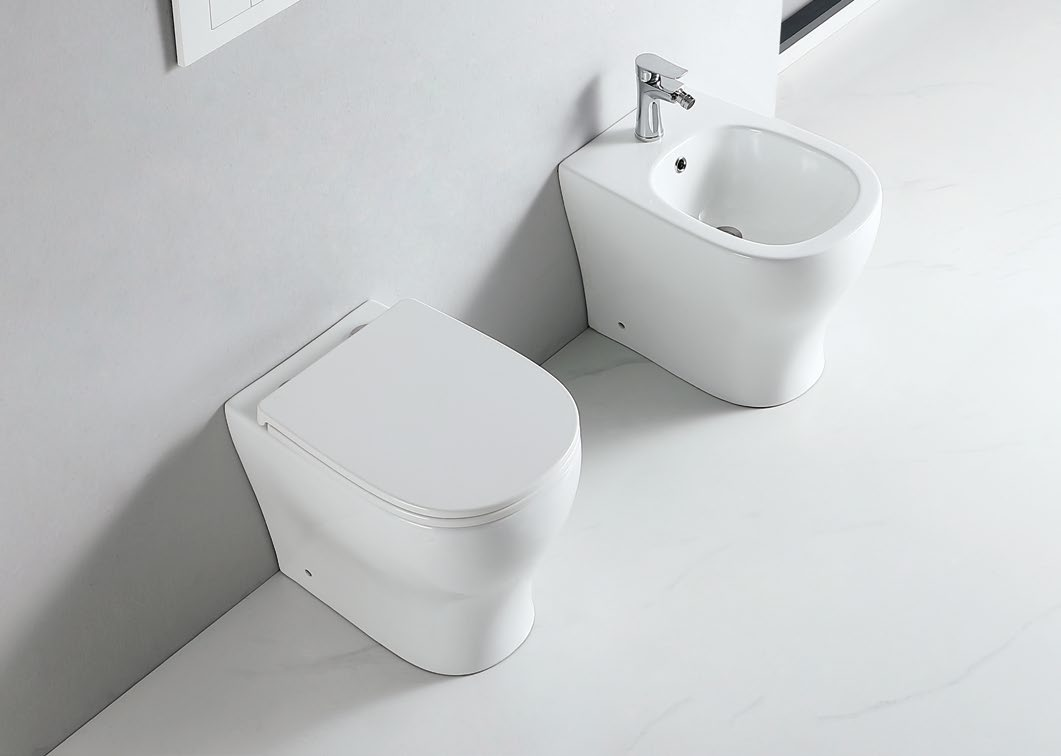 90008/90009 Set Hin alto Compatibile con tutti gli standard di mercato, adatto a tutte le taglie di disabili, WC a terra combinato bidet a terra, prodotto brevettato senza brida, altezza 500mm