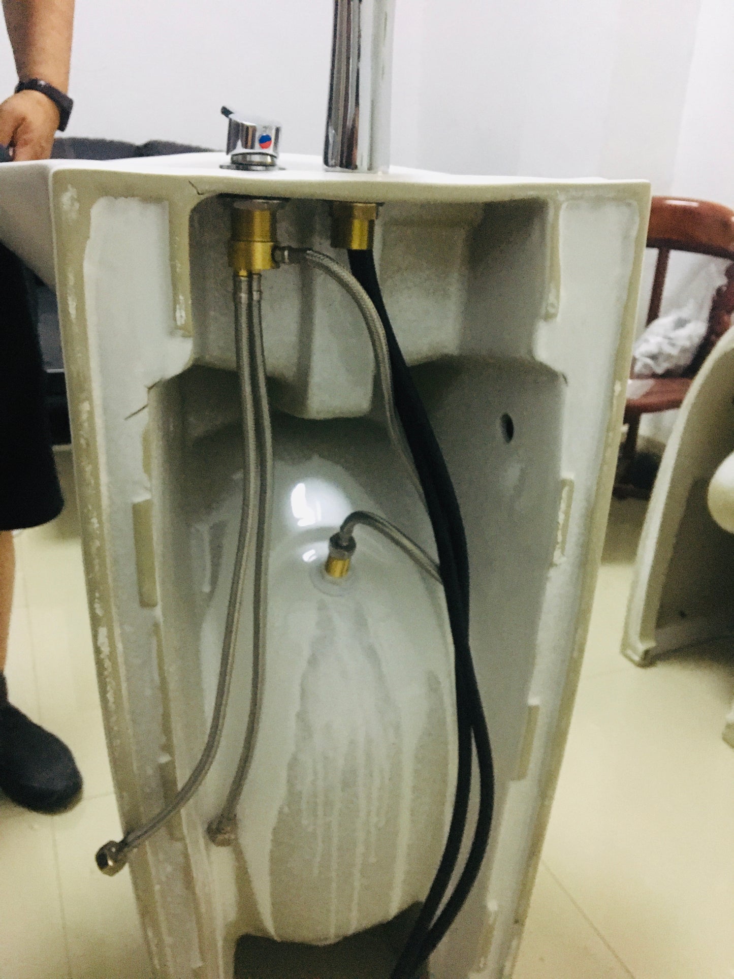 Prodotti musulmani wudu mate lavare i piedi del bacino del bagno lavapiedi per l'abluzione speciale lavabo in ceramica a due piani stazione di lavaggio wudu